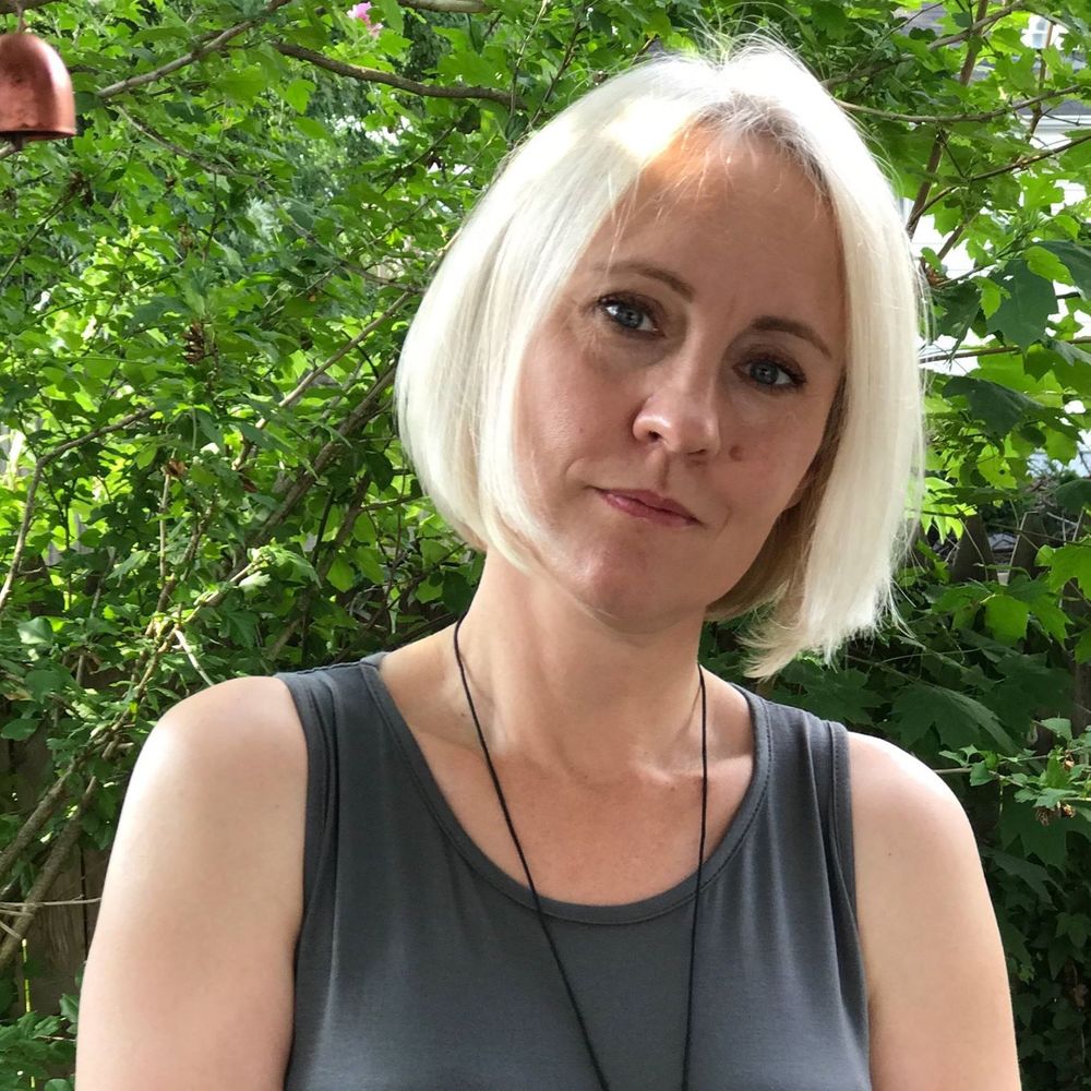 Meet your Posher, Elena